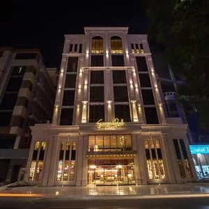 Seasons Park- Mawasim Al Hay At **** Djeddah